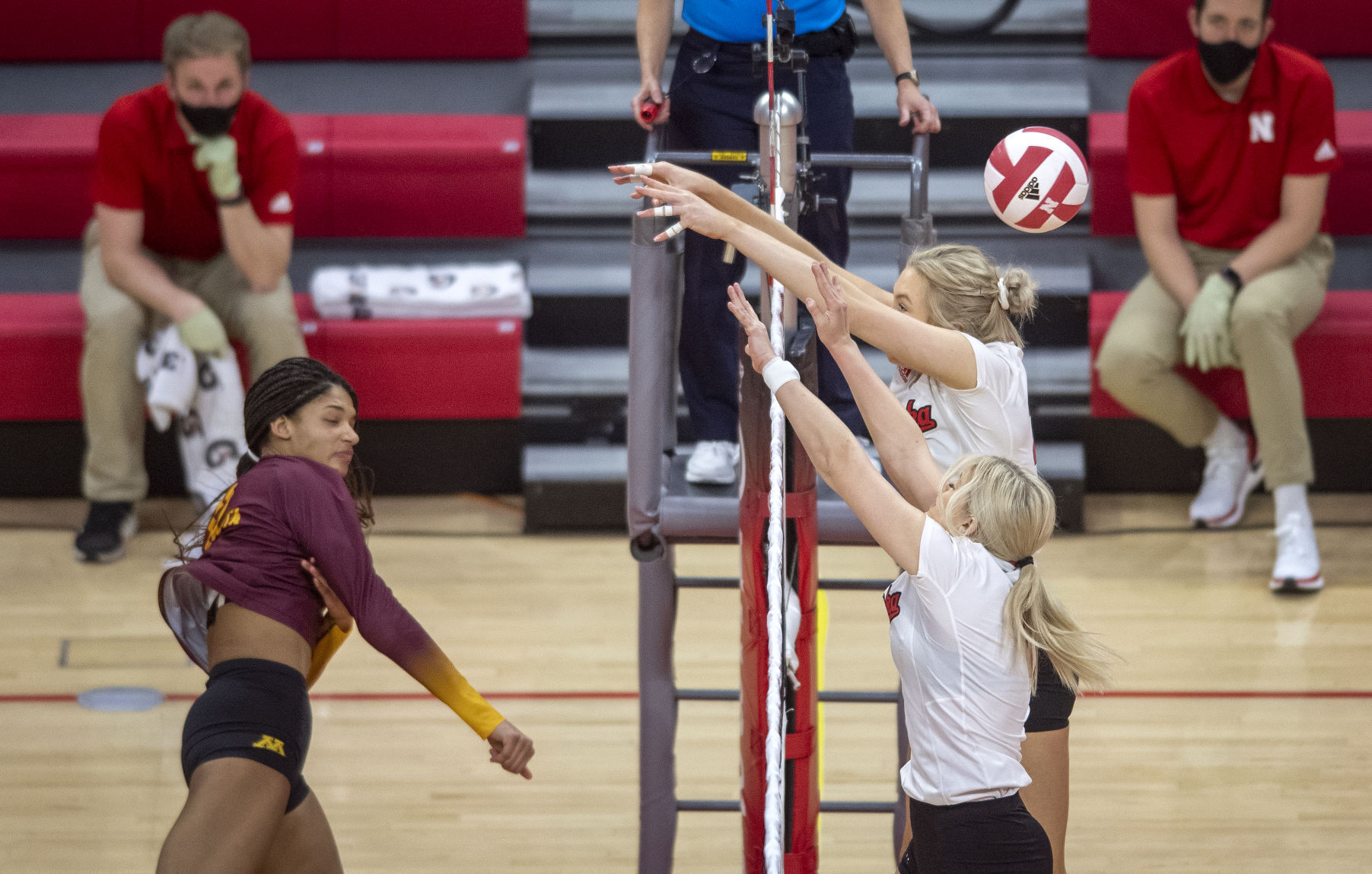 Nebraska vs. Minnesota, 2.19